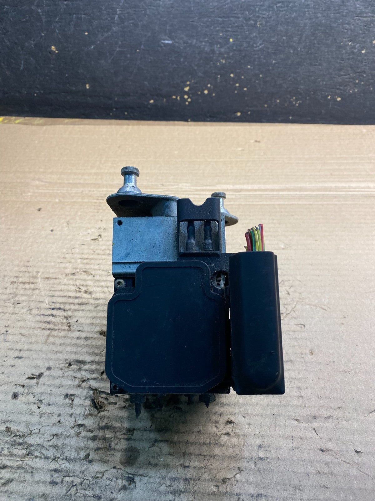1998 1999 Mercedes E300 E320 ABS Anti Lock Brake Pump Module AA3308 DG0