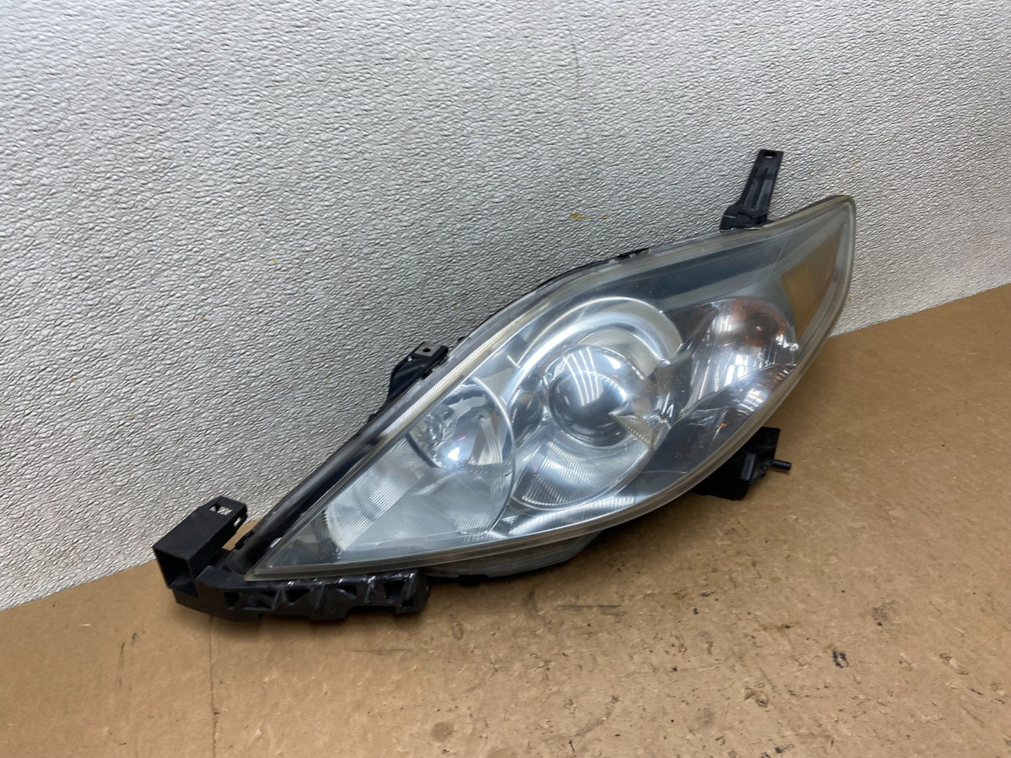 2006 2007 Mazda 5 Left Driver LH Side Halogen Headlight OEM Z7998 DW2