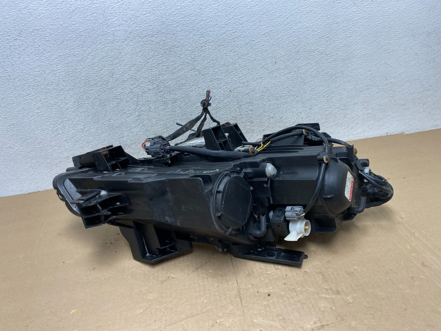 2010 - 2012 Mazda Cx9 Cx-9 Left Driver LH Headlight Xenon HID AG4649 DW6