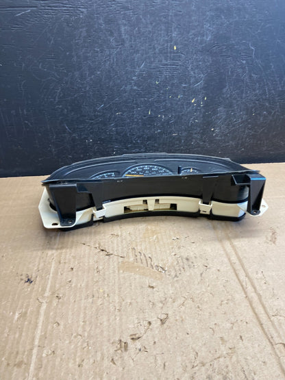 1999 to 2002 Chevrolet Silverado Sierra Cluster Gauge Speedometer ECM ae1871 DG3