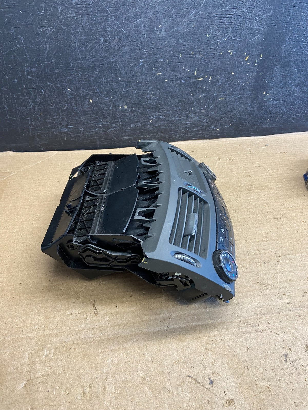 2003-2006 Mercedes W211 E320 E500 Climate Control A/C Heater Air Vent AH3694 DG1