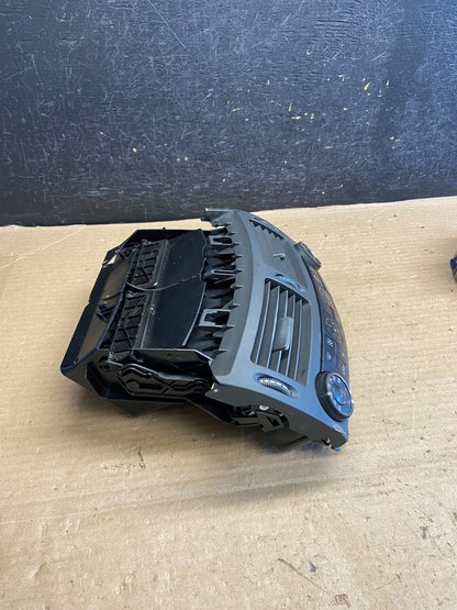 2003-2006 Mercedes W211 E320 E500 Climate Control A/C Heater Air Vent AH3694 DG1