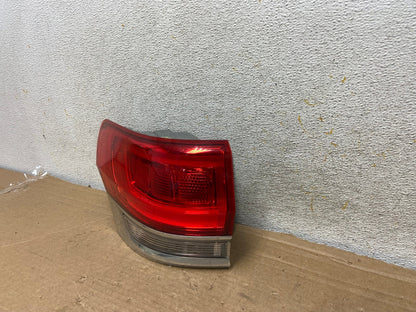 2014 - 2018 Jeep Grand Cherokee Left Driver LH Side Tail Light AH8986 LK2