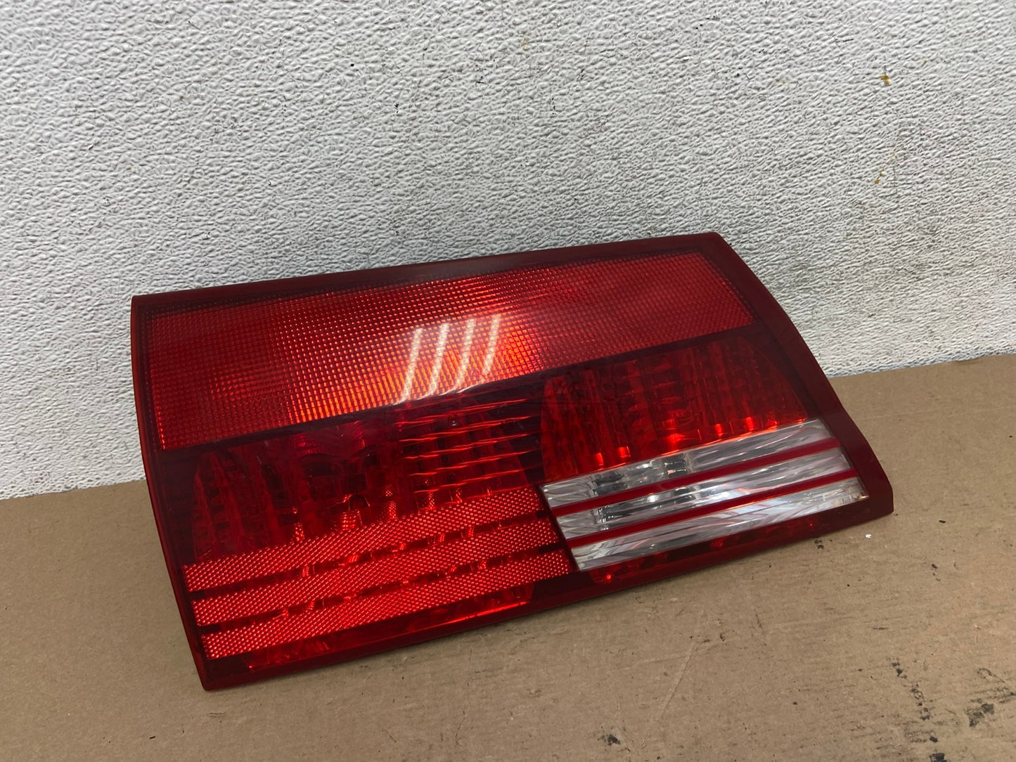 2004 - 2005 Toyota Sienna Left Driver LH Side Inner Tail Light AF4651 LK0