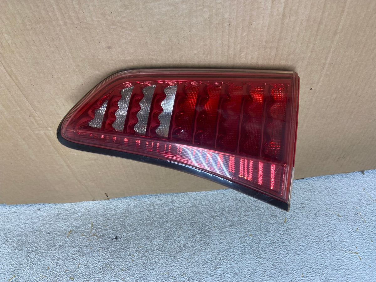 2011 to 2013 Infiniti Qx56 Right Passenger RH Side Inner Tail Light OE AI6883 LK0
