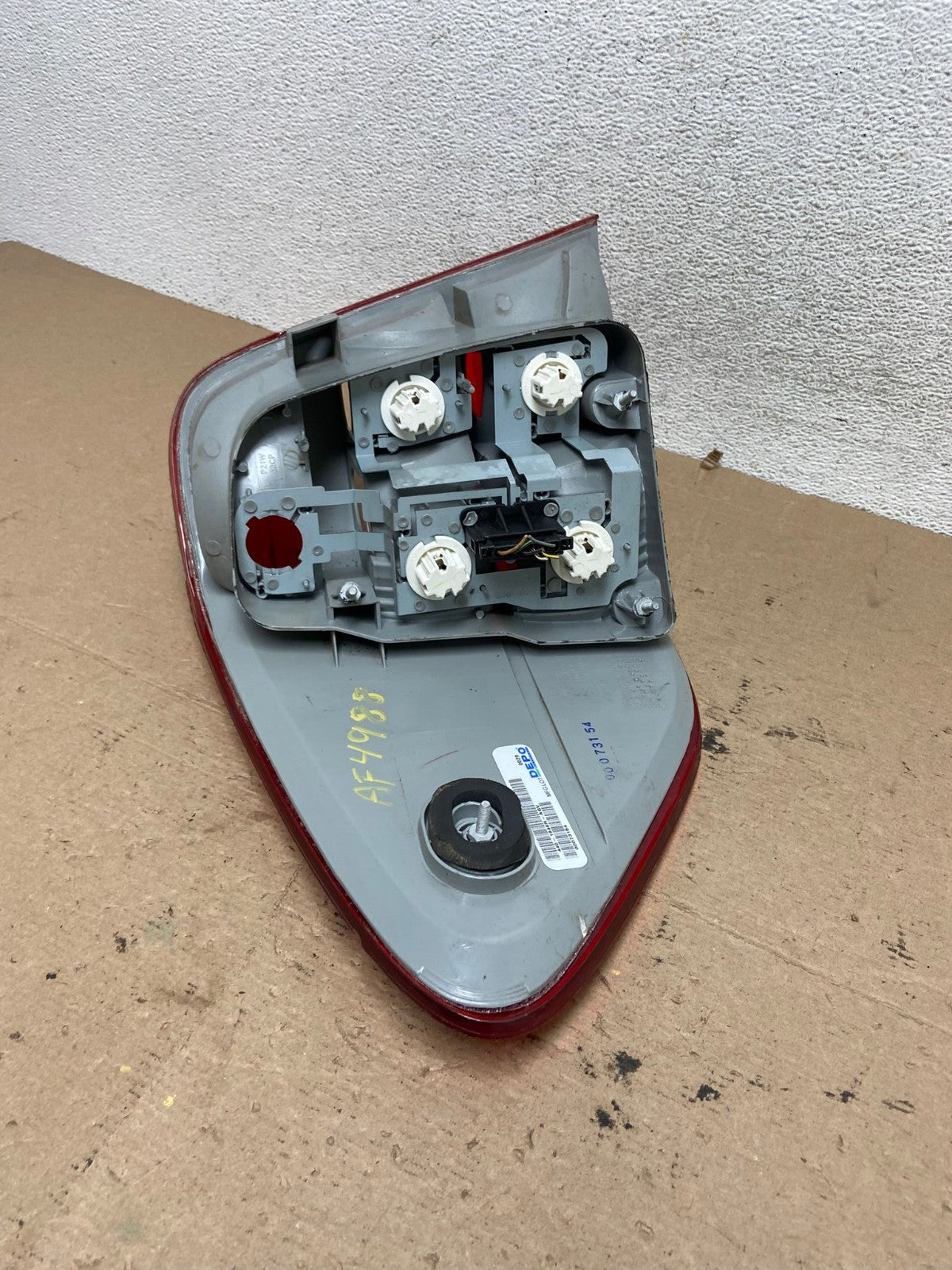 2006 - 2008 Mercedes ML 350 Ml-Class Right Passenger Tail Light DEPO AF4988 LK6