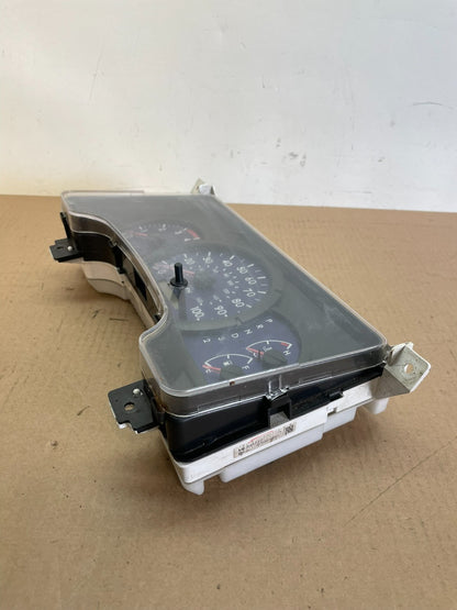 2003 to 2006 Mitsubishi Fuso Speedometer Cluster Gauge 157530-4830 ai4328 DG2