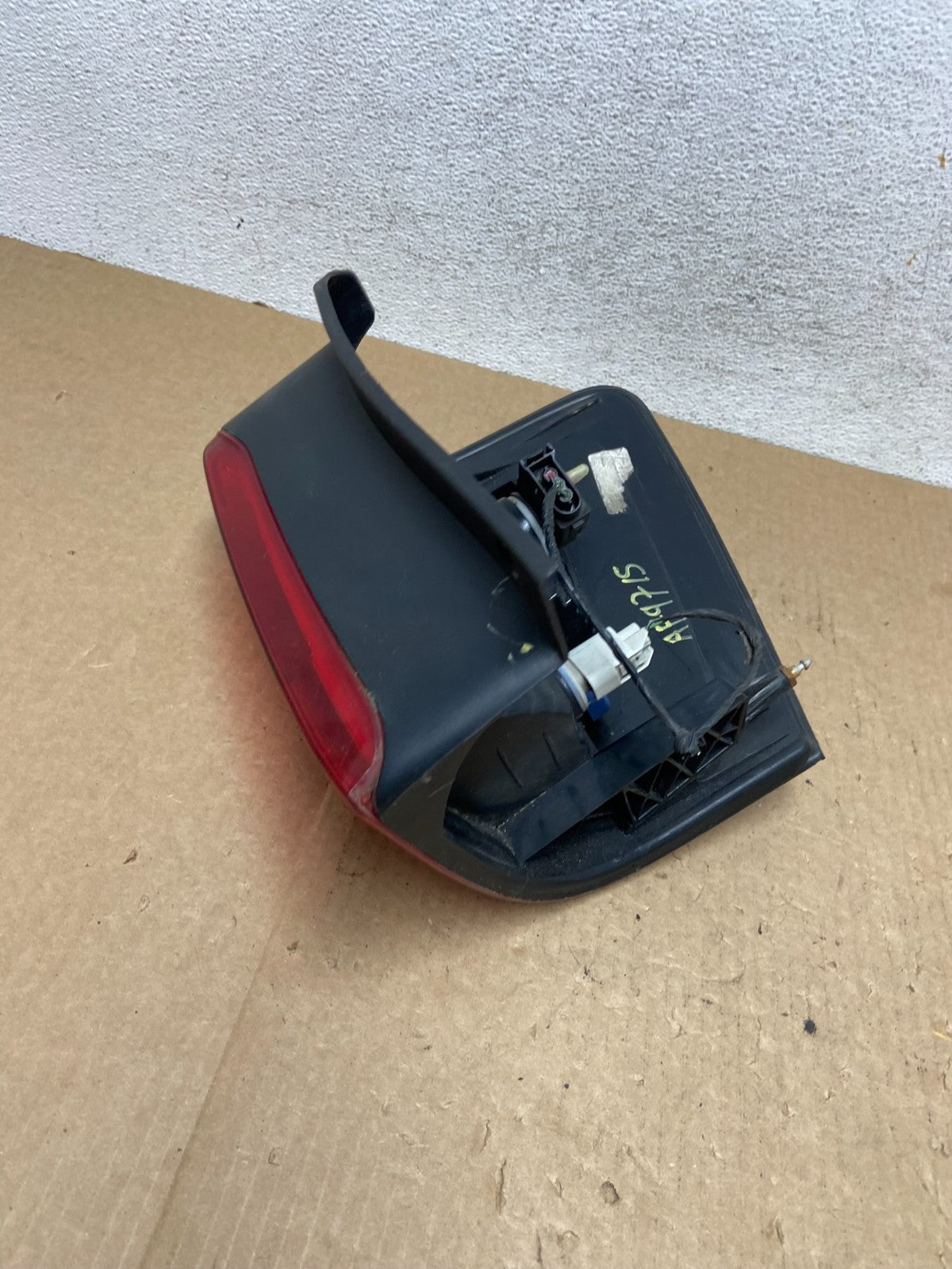 2008 to 2012 Ford Escape Left Driver LH Side Tail Light AF9715 DW5