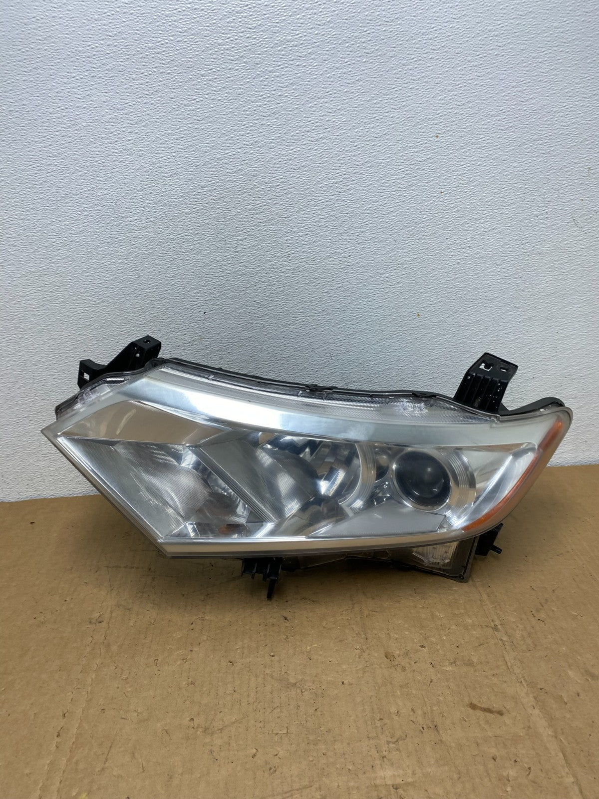 2012 to 2017 Nissan Quest Left Driver LH Side Headlight Halogen AD1201 DW0