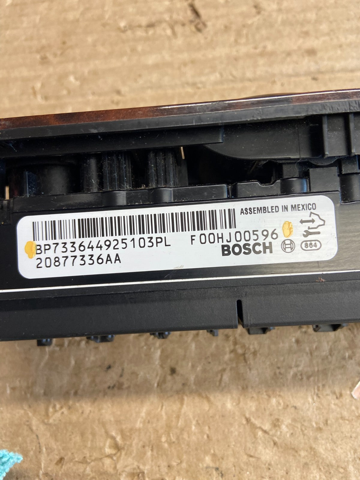2007-2014 Chevrolet Silverado Sierra Left Driver Master Window Switch ah5172 DG4