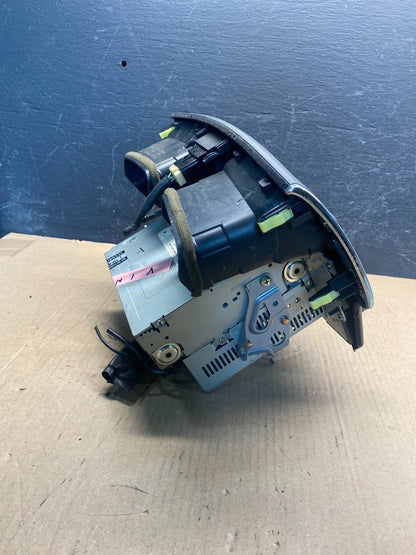 2004 to 2006 Lexus ES330 Es300 Radio Receiver Tape CD Air Vent AE7709 DW4