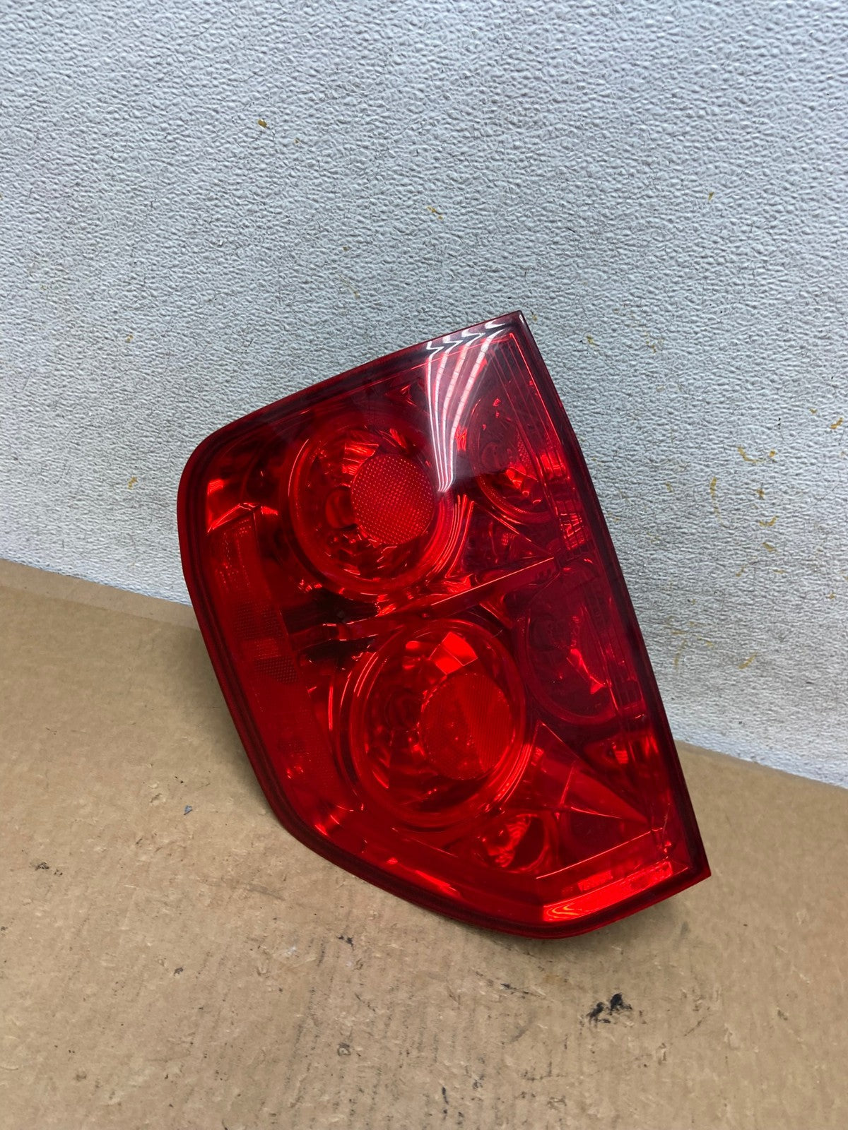 2003 2004 2005 Honda Pilot Left Driver LH Side Tail Light AI3508 LK0