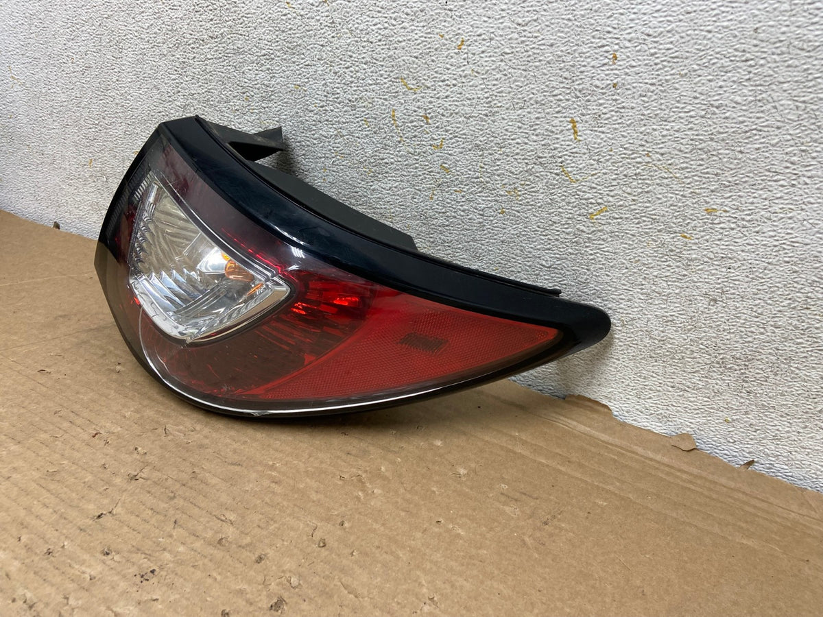 2013 to 2017 Chevrolet Traverse Right Passenger RH Side Tail Light AH8512 LK2
