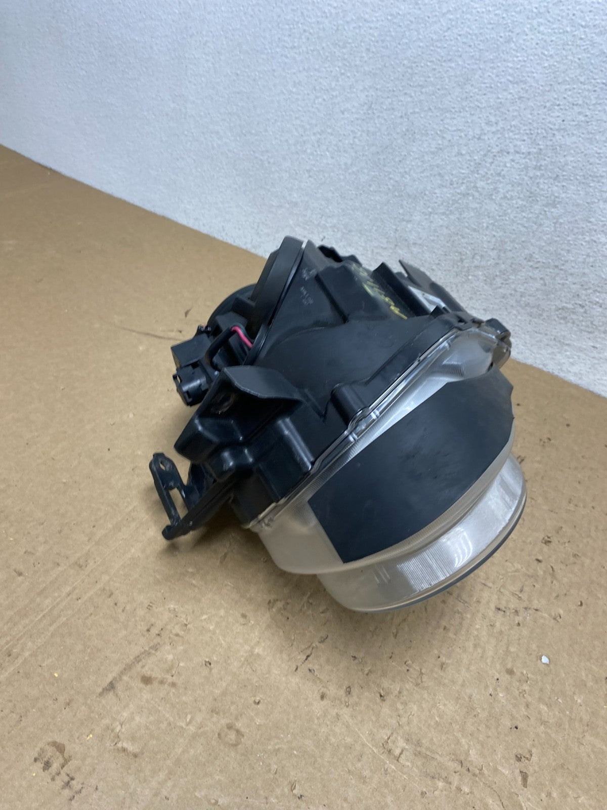 2015 to 2017 Nisan Juke Right Passenger Side Headlight AG1116 DG6