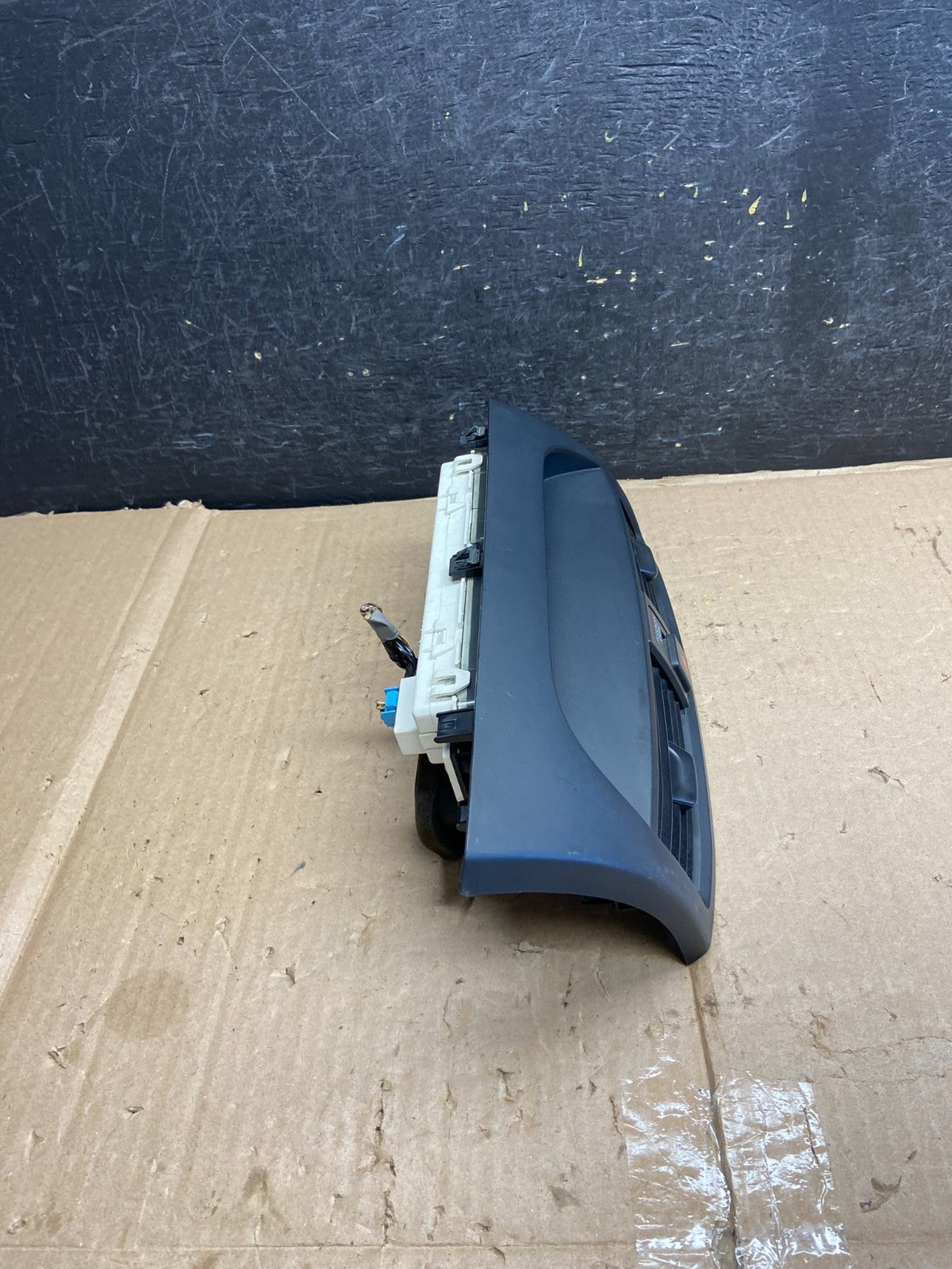 2004 to 2008 Acura TL Front Dash Dashboard AC Center Clock Air Vent ai2722 DG1