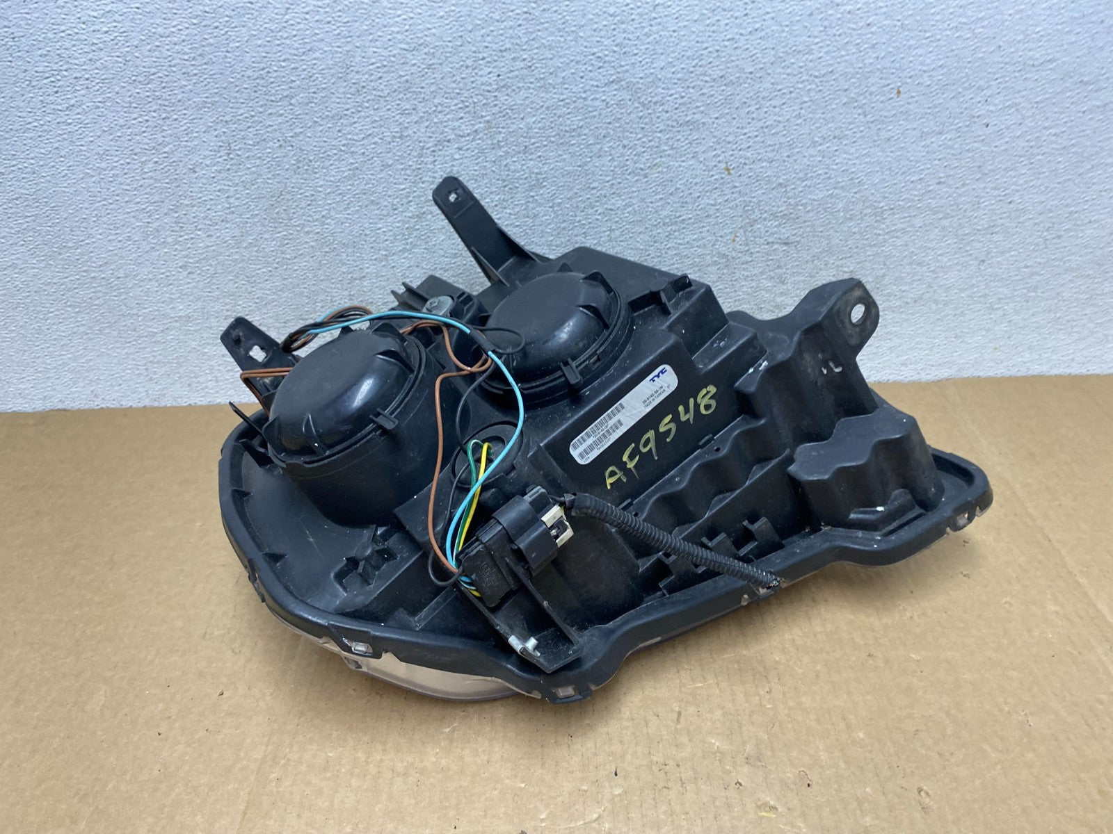 2010 to 2015 GMC Terrain Halogen Left Driver Lh Side Headlight TYC AF9548 DW7