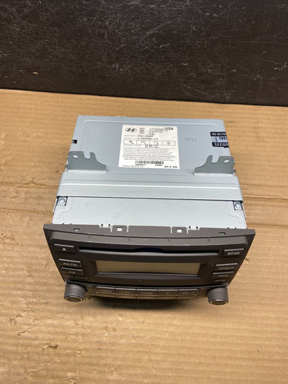 2009-2010 Hyundai Elantra Center Radio Climate Control Air Vent Bezel AE4540 DG3
