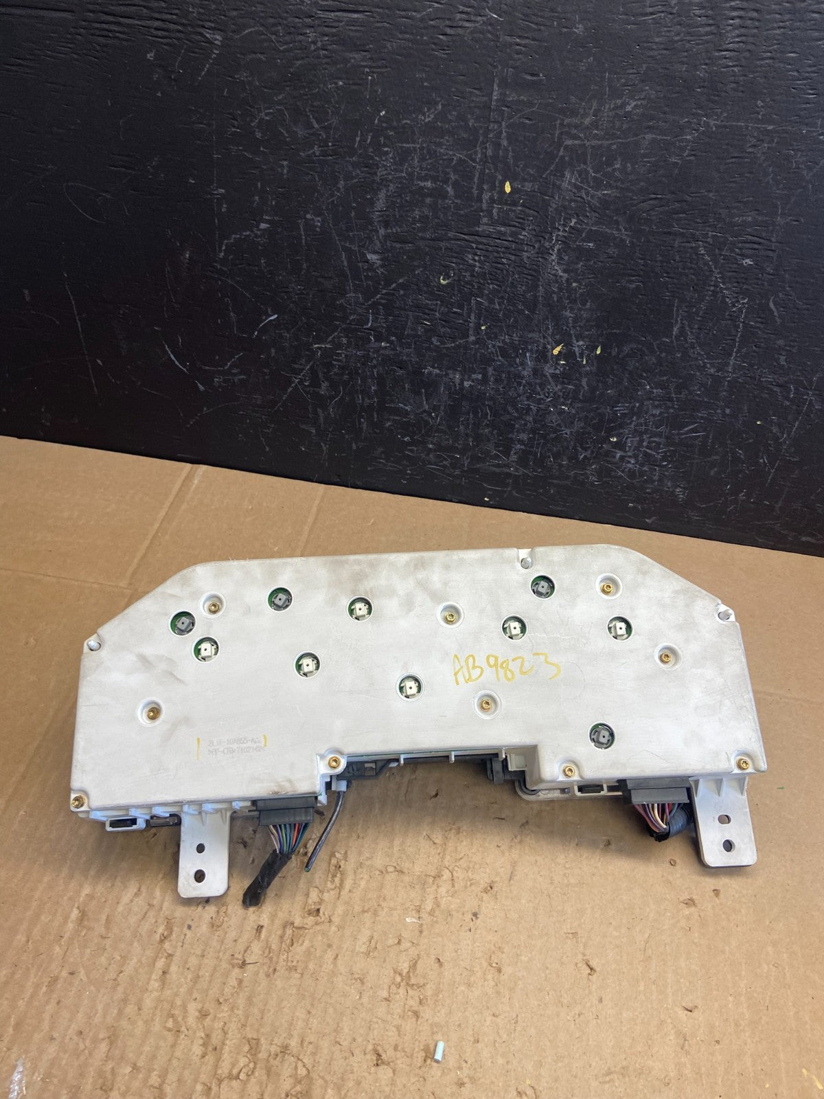 2000 2002 Ford Expedition Speedometer Instrument Gauge Cluster AB9823 DG4
