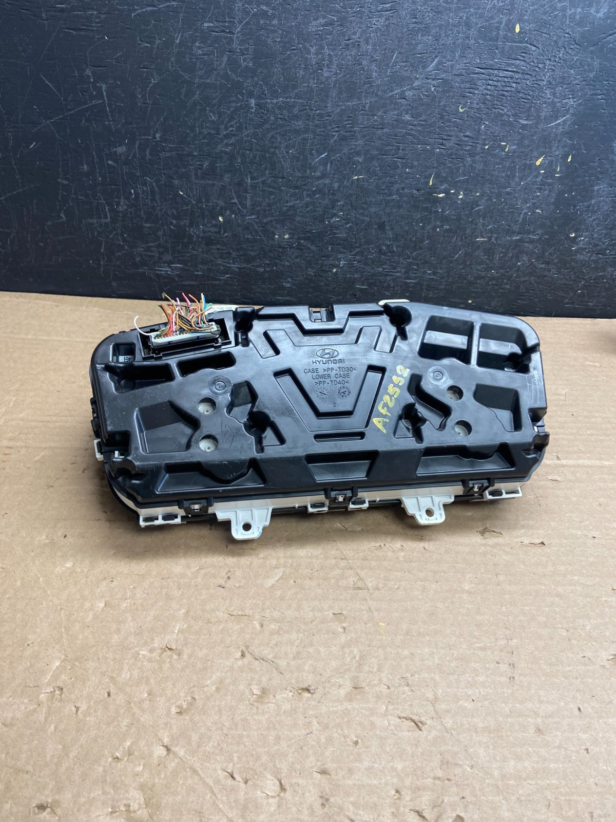2016 to 2017 Hyundai Sonata Speedometer Cluster Gauge AF2552 DG5