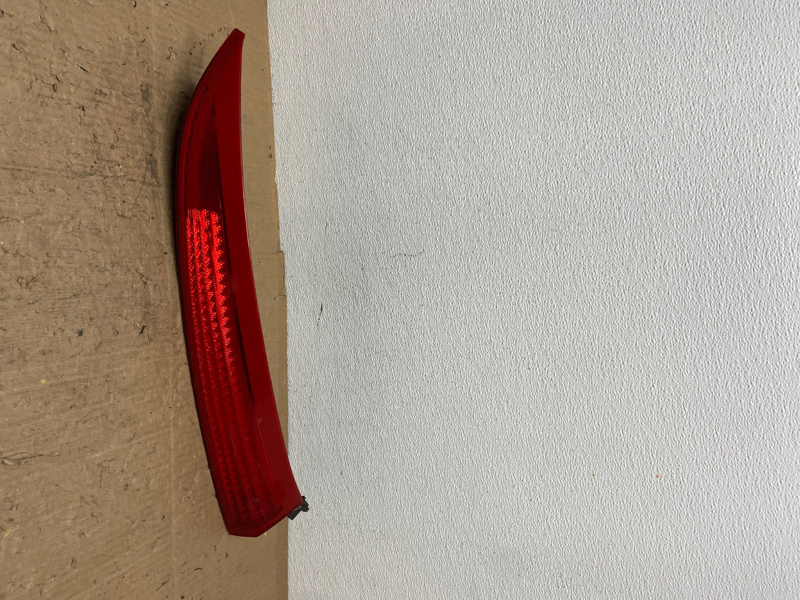 2007 to 2011 Volvo XC90 Right Passenger RH Side Upper Tail Light OEM AC0223 LK0