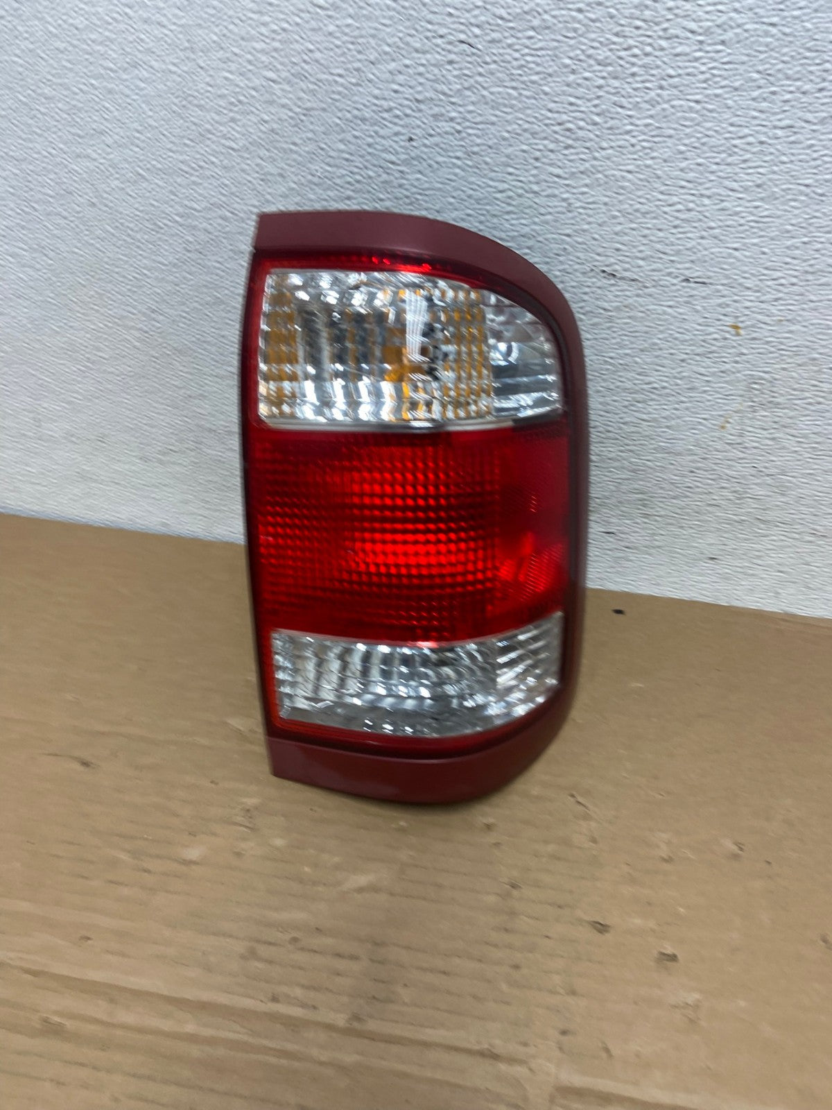 1999 to 2004 Nissan Pathfinder Right Passenger Rh Side Tail light AD3859 LK0