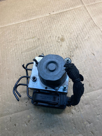 2014-2019 Mercedes B-Class W242 W246 ABS Brake Pump Control Module ai7768 DG5
