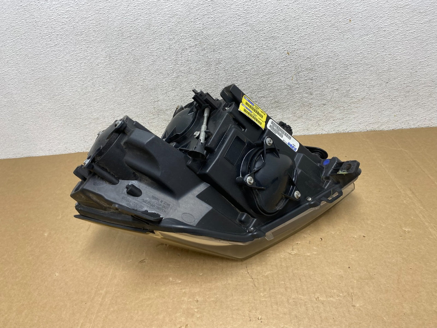 Halogen 2008 to 2014 Cadillac CTS Headlight Right Passenger Rh DEPO AF9956 DW5