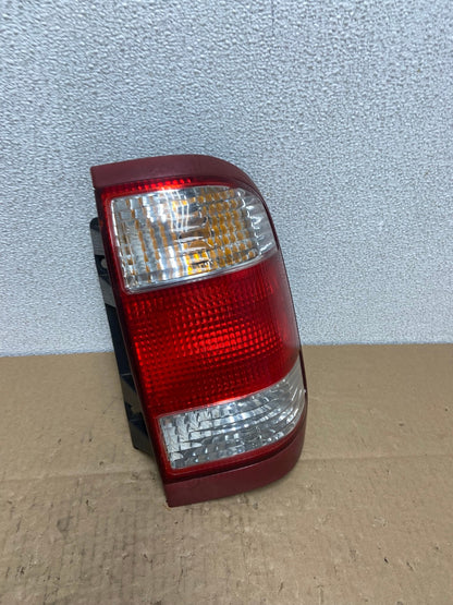 1999 to 2004 Nissan Pathfinder Right Passenger Rh Side Tail light Oem AB6292 LK2