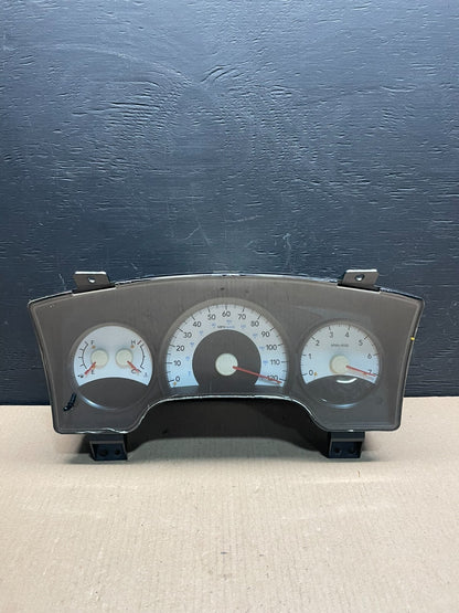 2007 Dodge Dakota Speedometer Instrument Cluster Gauges p56049692af E18100