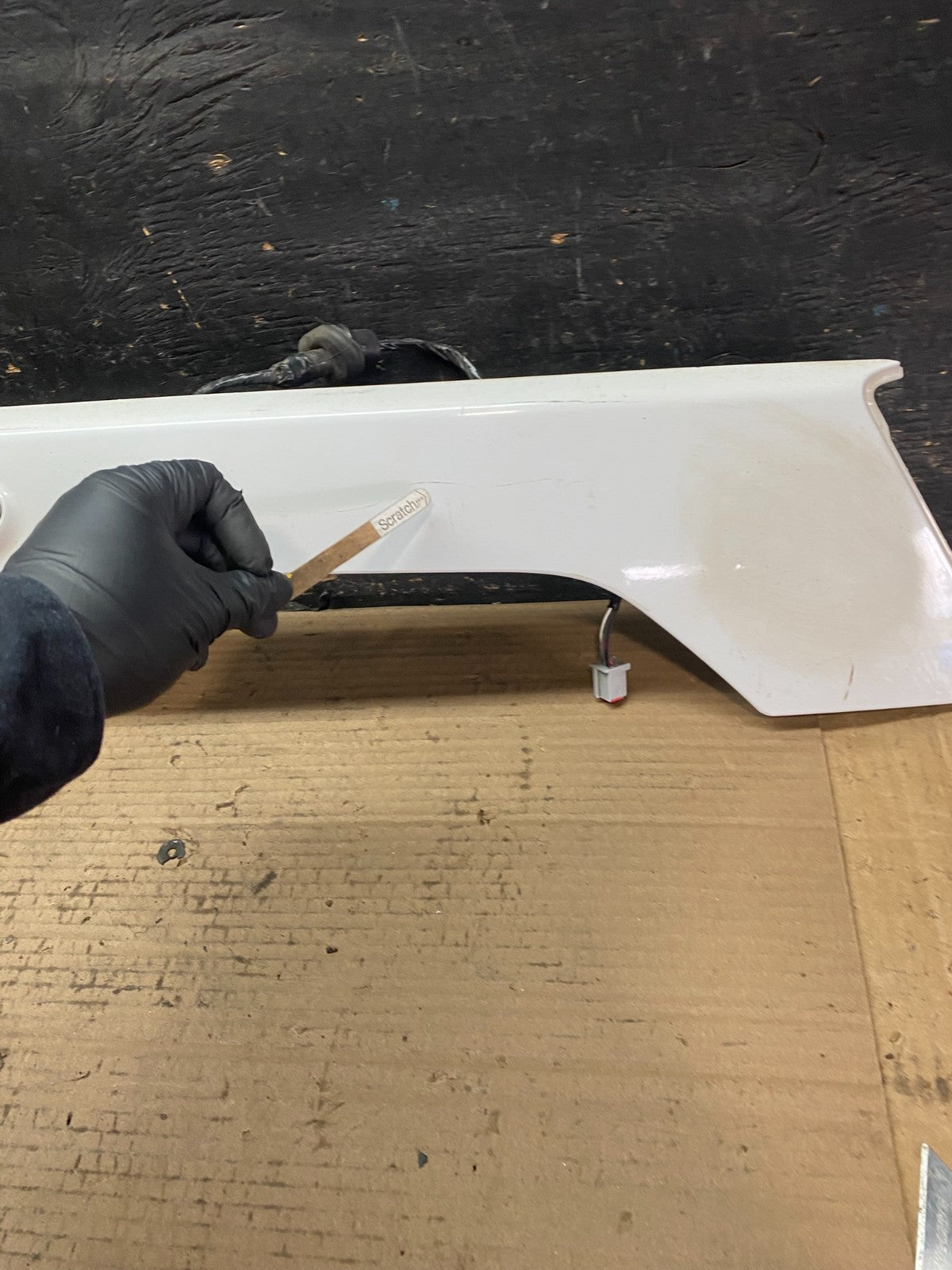 2017 2018 2019 Ford Escape Rear Trunk Molding with Camera u8156 DG6