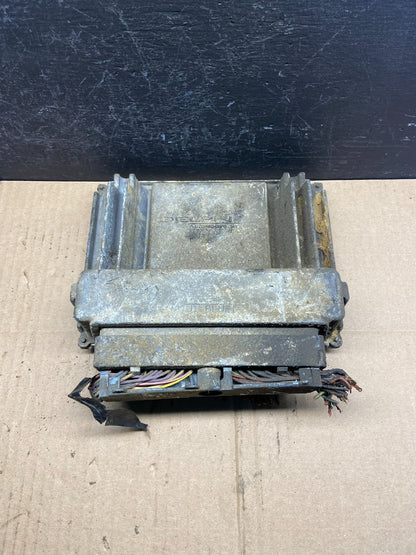 2001-2002 Silverado Tahoe Engine Computer Module 12200411 ECM ECU AD1804 DG1