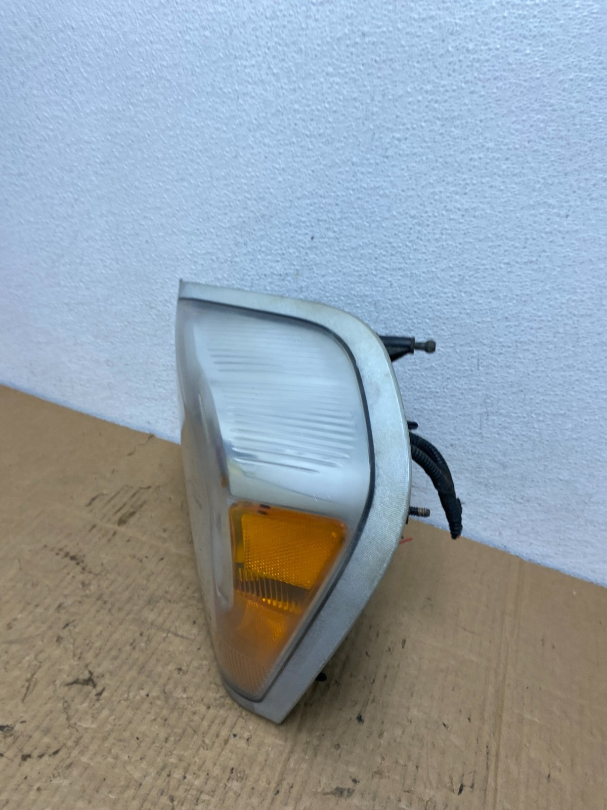 2004 2005 2006 Dodge Durango Left Driver LH Headlight AC7799 DW1