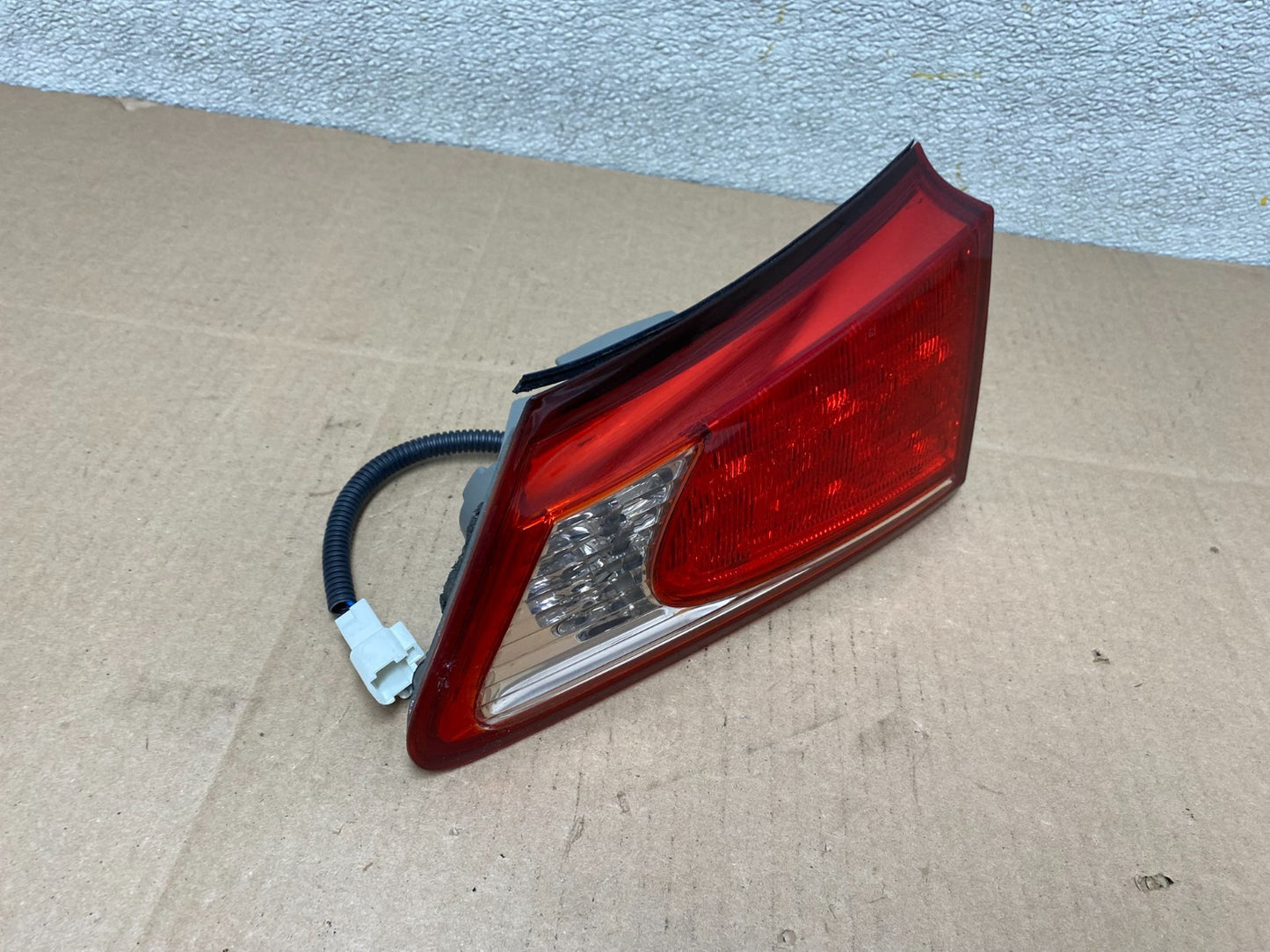2009 - 2010 Lexus Is250 Is350 Right Passenger RH Inner Tail Light Oem w0528 DG2