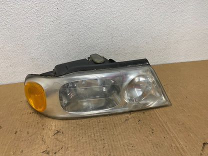 1998 to 2002 Lincoln Navigator Right Passenger Halogen Headlight AC8153 DW0