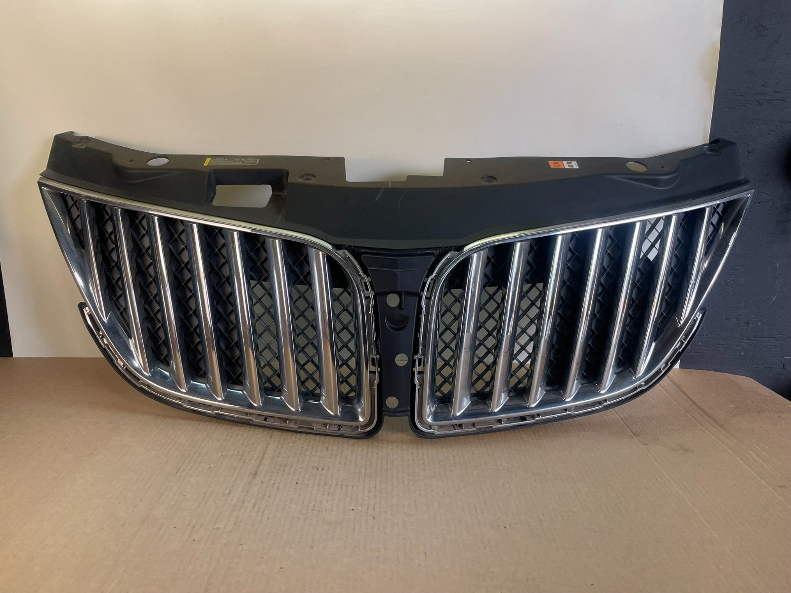 2011 to 2015 Lincoln Mkx Front Upper Grill Grille AF5533 DW0