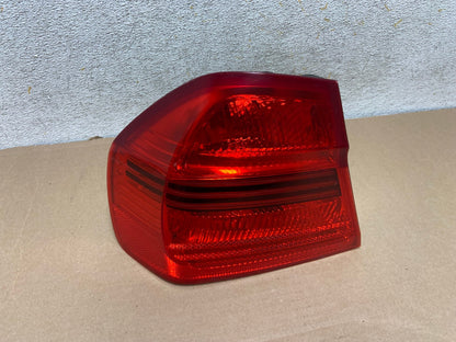 2006 2007 2008 BMW 328i 3 Series Left Driver Lh Side Tail Light AH9302 LK0