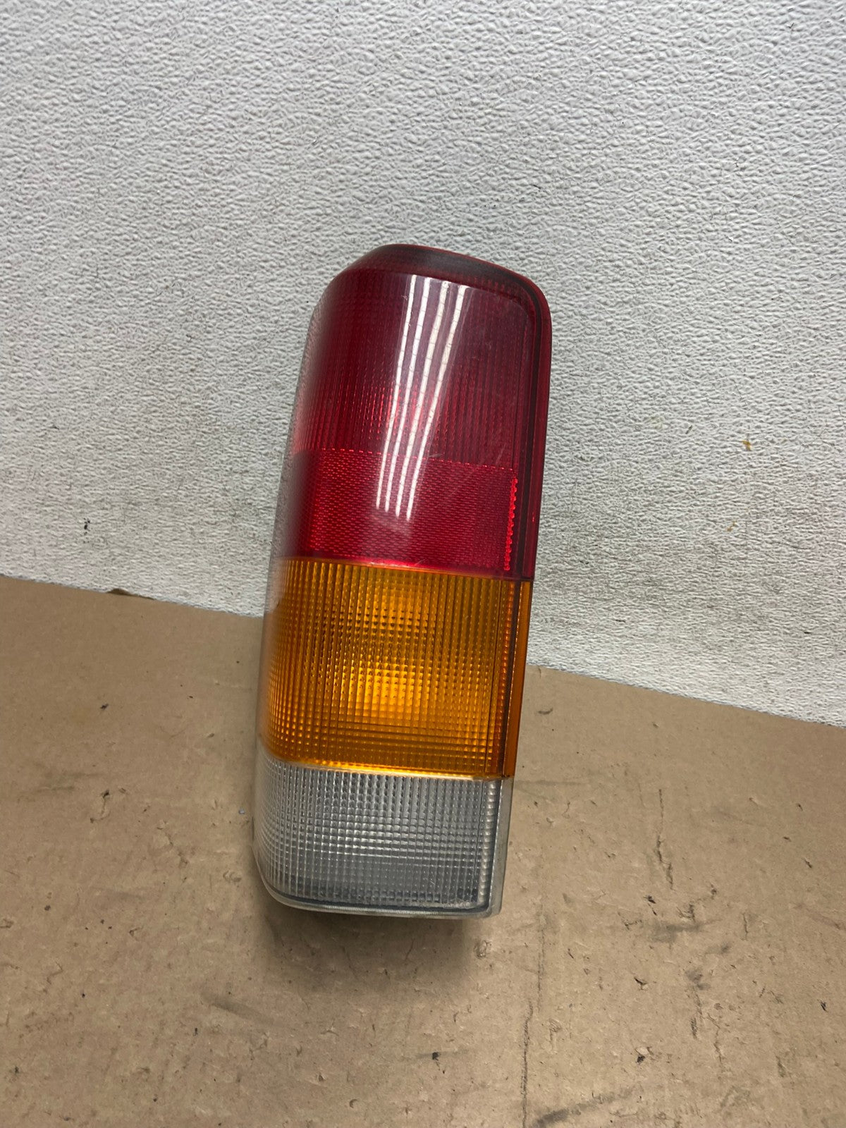 1997 to 2001 Jeep Cherokee Left Driver Side Tail Light AG5508 LK0