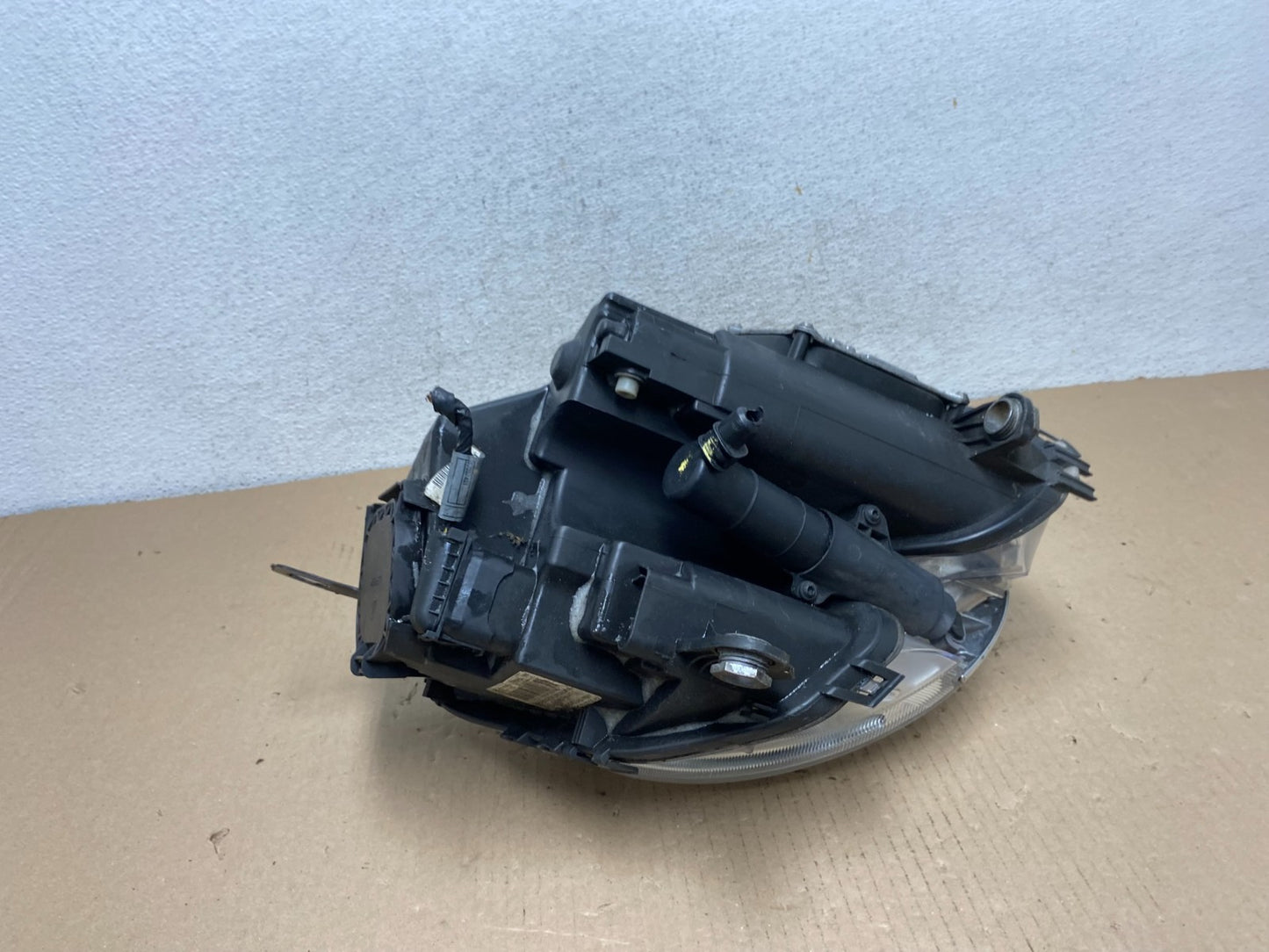 2007 to 2013 Mini Cooper Right Passenger Side Headlight Xenon HID AF3107 DW4