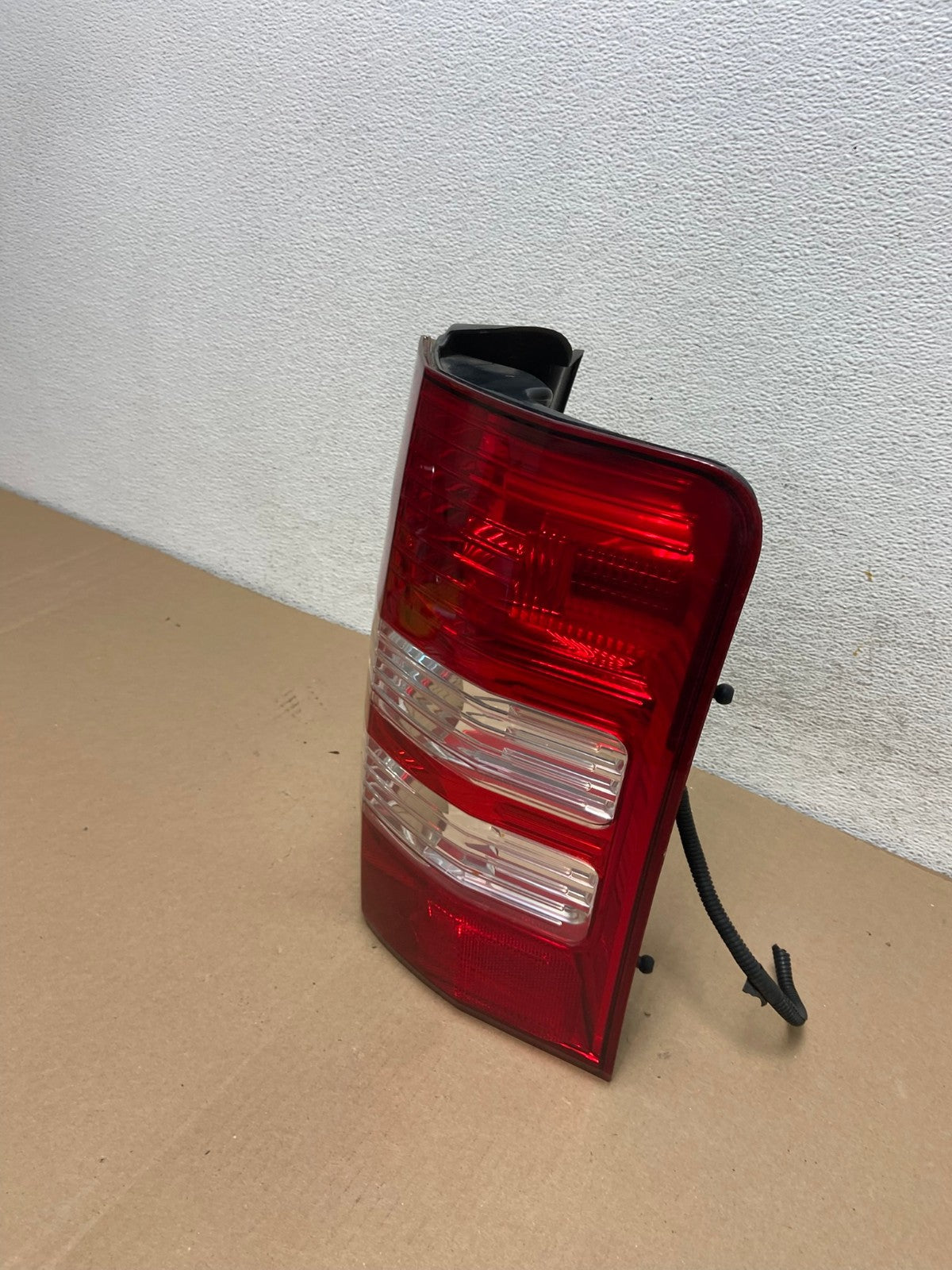 2008 to 2012 Jeep Liberty Right Passenger RH Side Tail Light AF2988 LK1