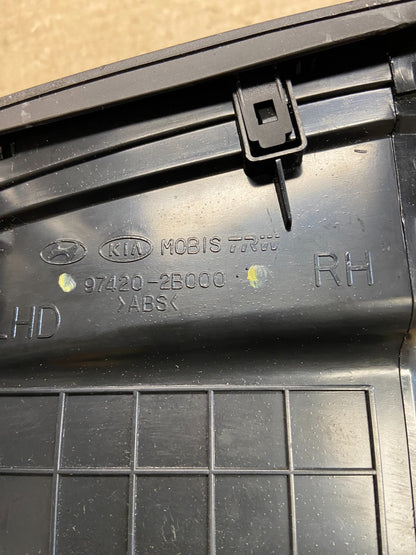 2007 to 2009 Hyundai Santa Fe Center Dashboard Air Vent AH3978 DG5