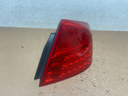 2003 to 2004 Infiniti G35 Right Passenger Rh Side Tail Light OEM R1033 DW2