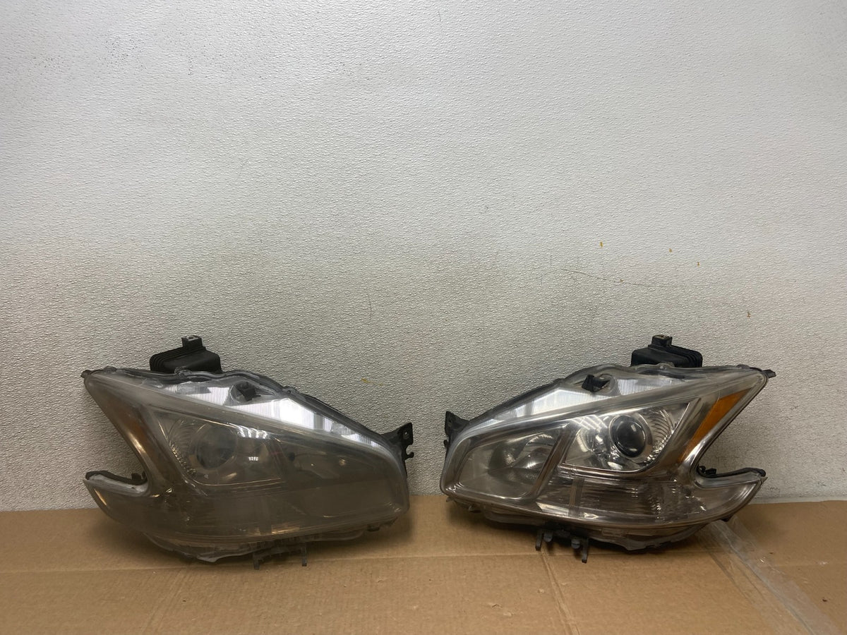 Halogen 2009 to 2014 Nissan Maxima Left+Right Side Set Headlights Y8445 DW0