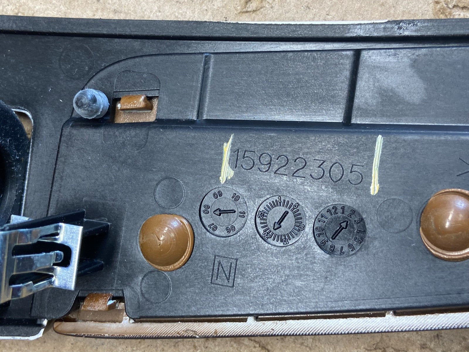 OEM 2007-2011 Cadillac STS Center Dash Trim Radio Bezel Vent Wood AB9711 DG6