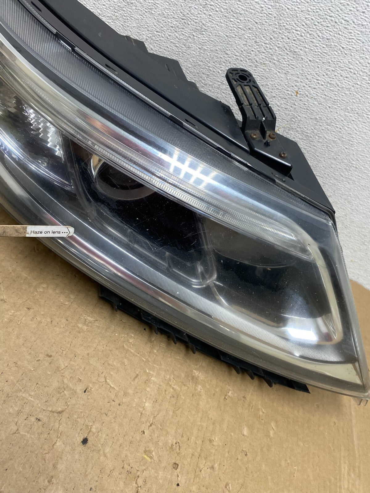 2014 to 2015 Kia Sorento Right Passenger RH Headlight Halogen AF9677 DW4