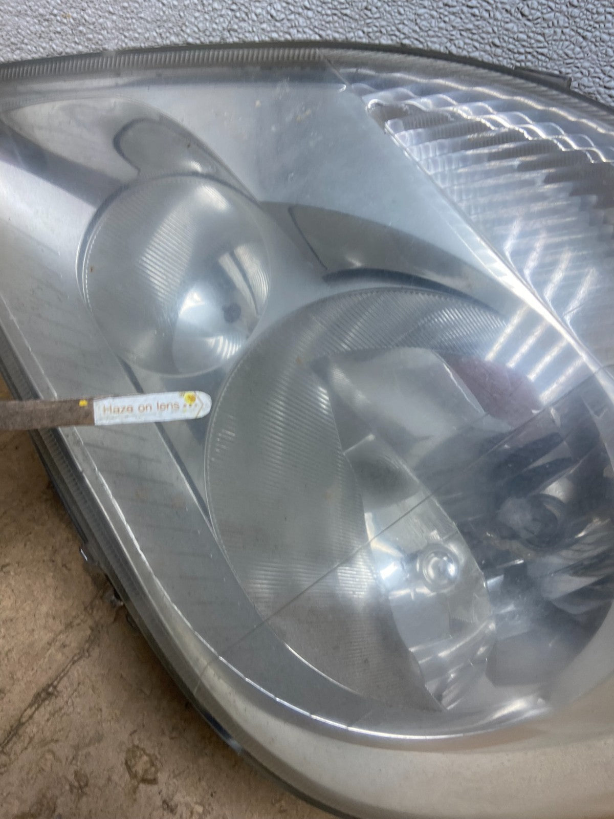 2007 to 2013 Mercedes Sprinter Headlight Left Driver Side Halogen Oem X9017 DW4