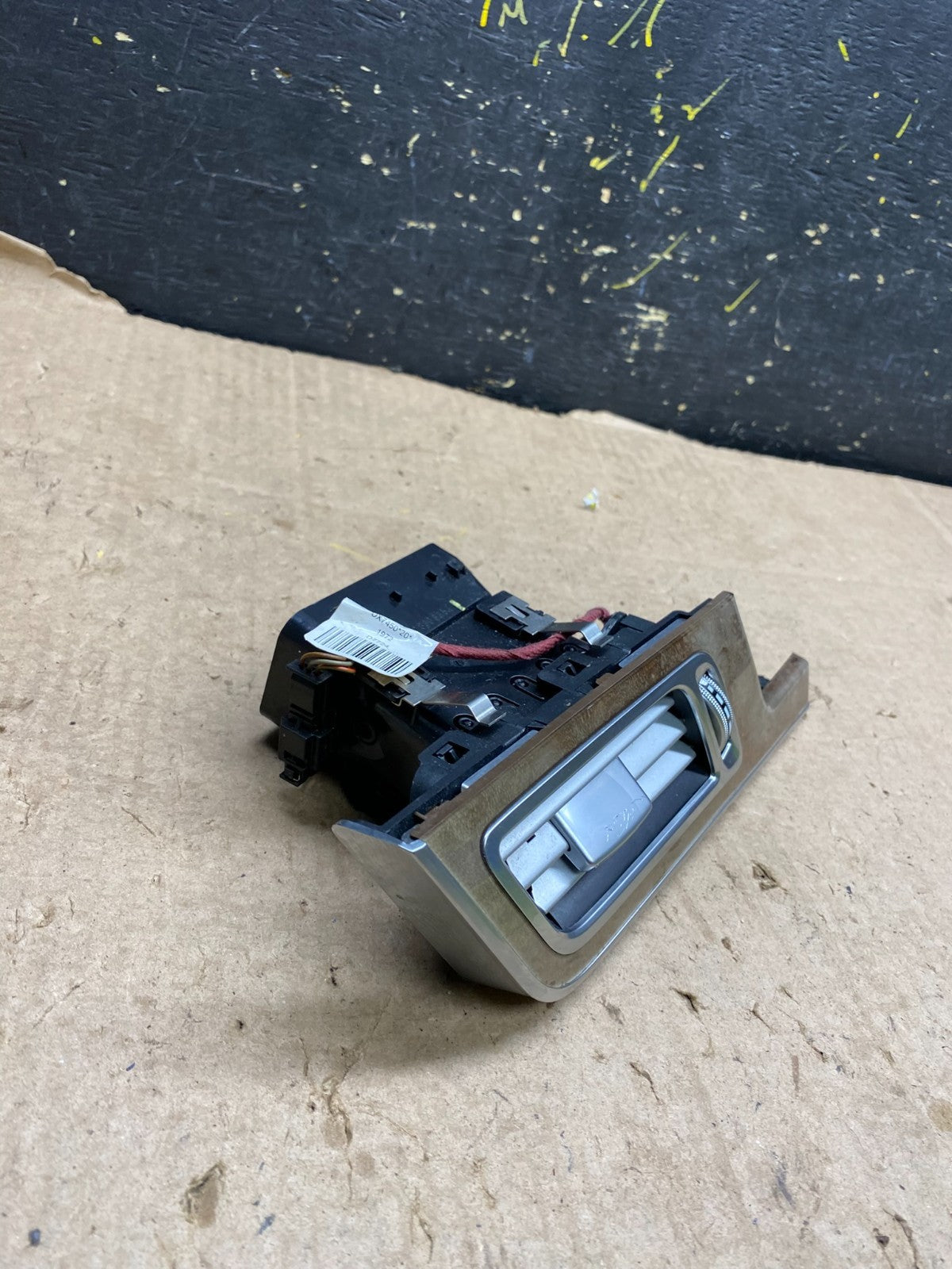 2010-2013 Mercedes E-Class E350 W212 Dashboard Left Driver Air Vent Z1760 DG1