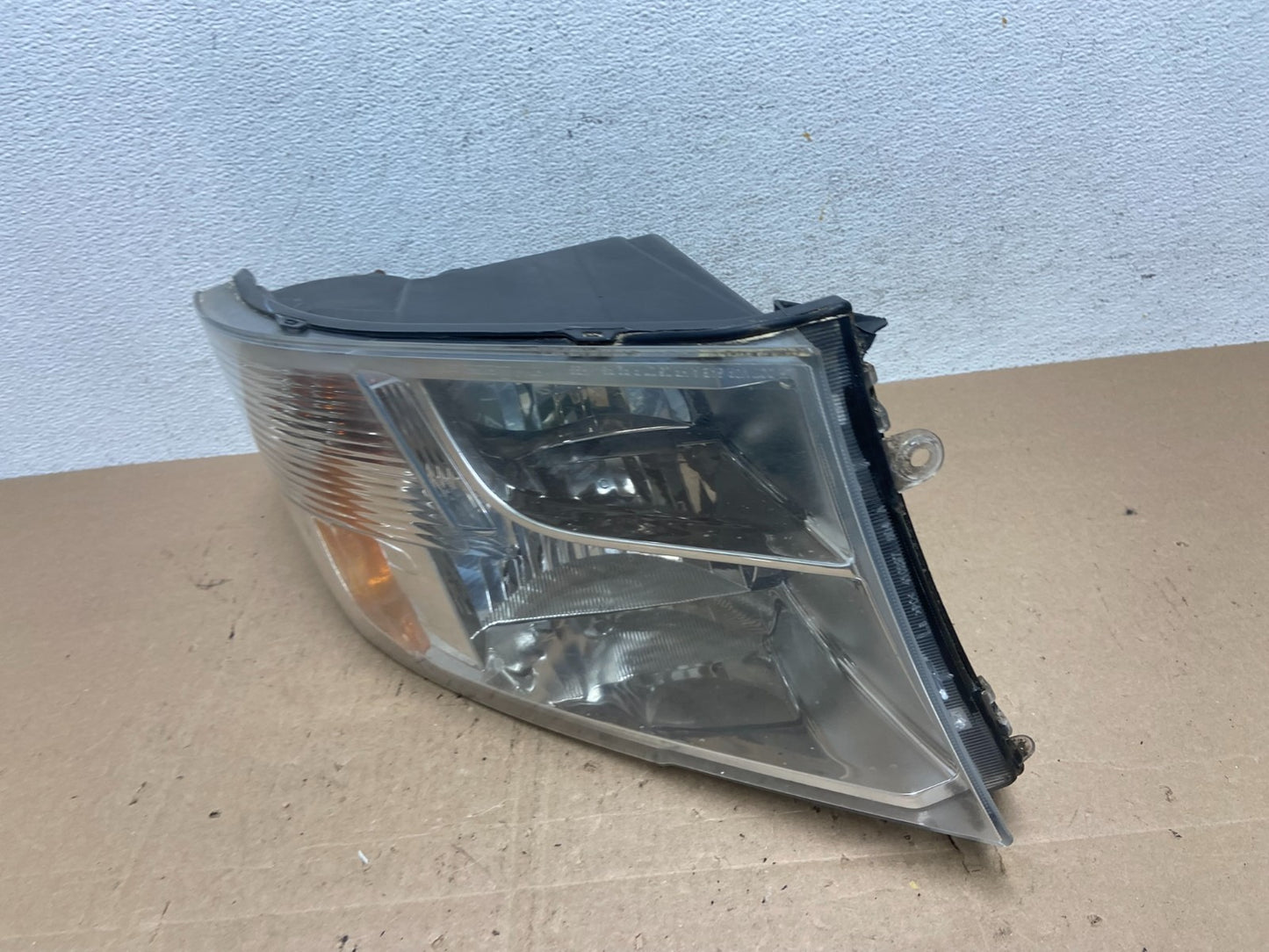 2009 to 2018 Ram 1500 Left Driver LH Side Halogen Headlight AE6025 DW1