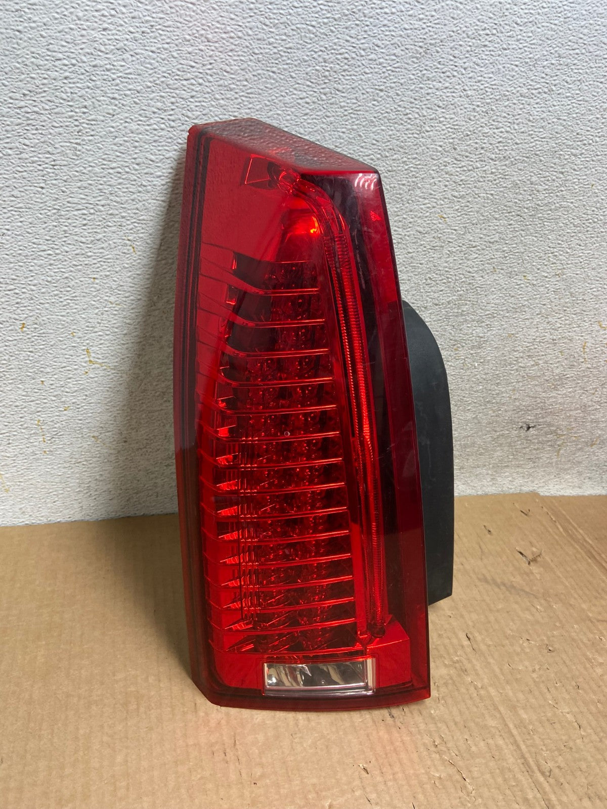 2008 to 2013 Cadillac CTS Left Driver Lh Side Led Side Tail light AI5899 LK2