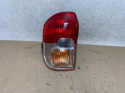 2001 2002 2003 Toyota Rav4 Left Driver LH Side Tail Light AH6950 LK0