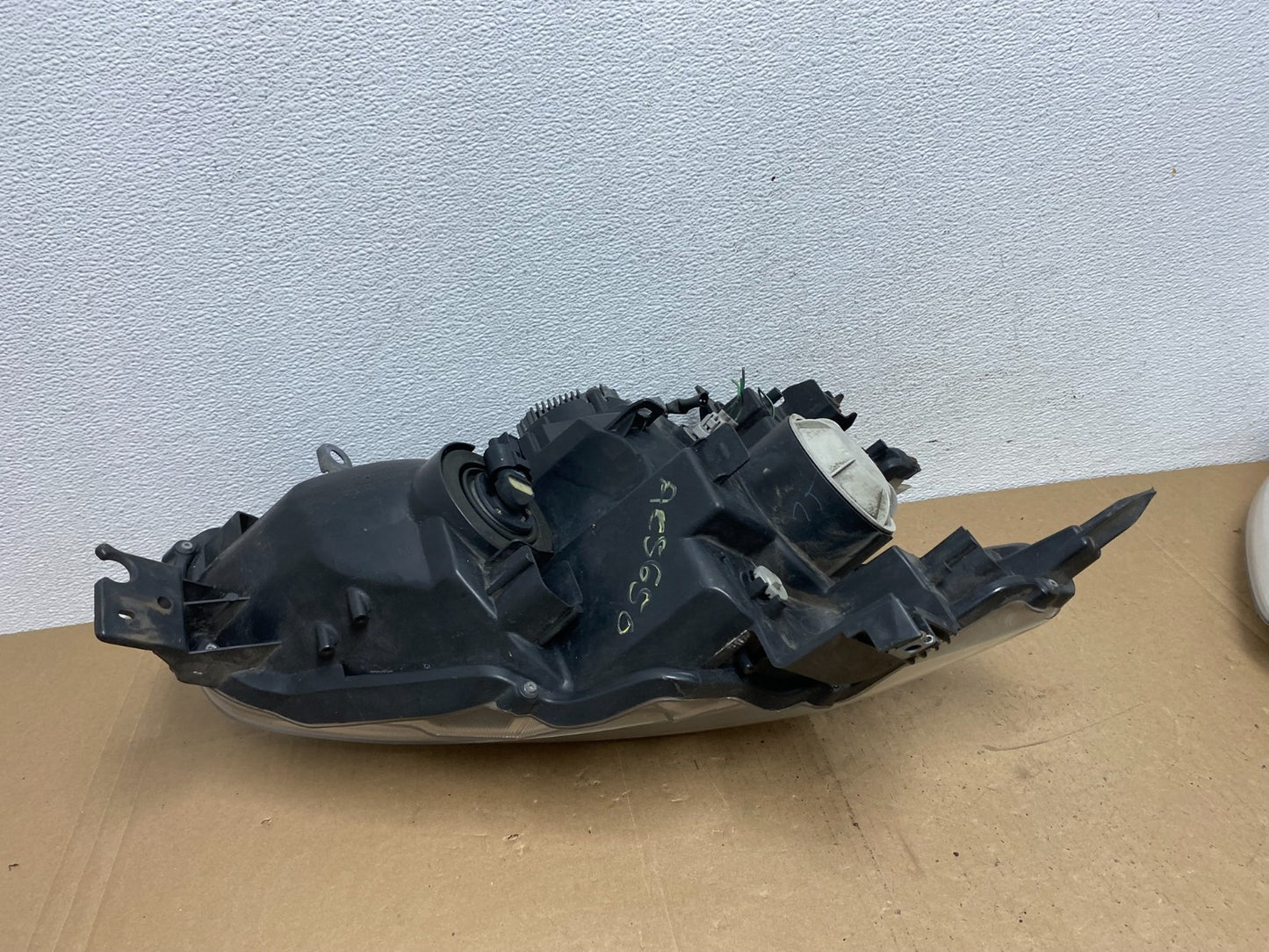 2009-2014 Nissan Maxima Headlight Left Driver Side Xenon HID AC5650 DW6